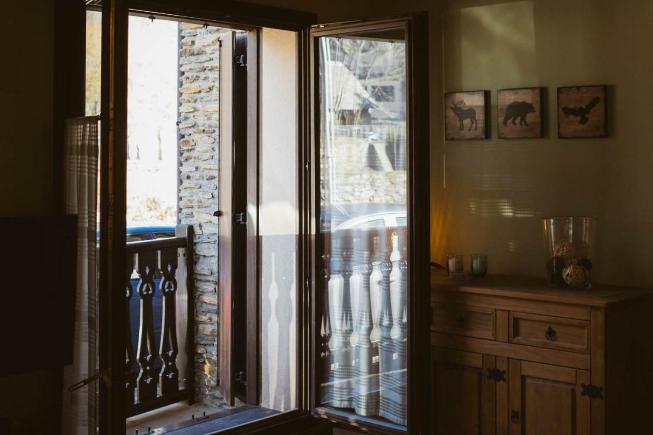 Apartamento Garona Les Exterior photo